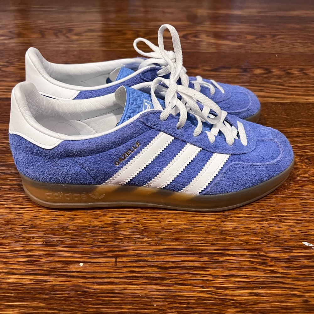 Baby Blue Adidas Gazelle’s Size 6